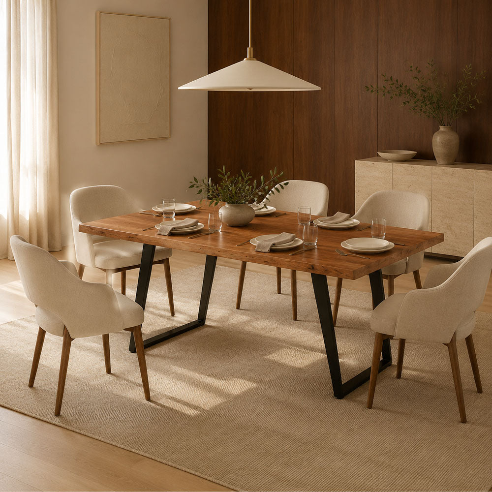 Richmond Acacia Wood Dining Table | Honey